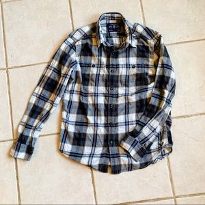 American Eagle • Plaid Button Down Shirt